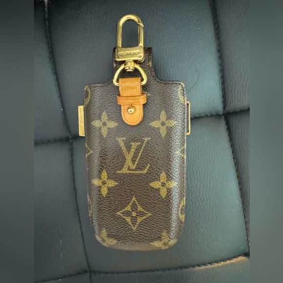 Louis Vuitton Monogram Etui Mobile Case - Picture 2 of 5